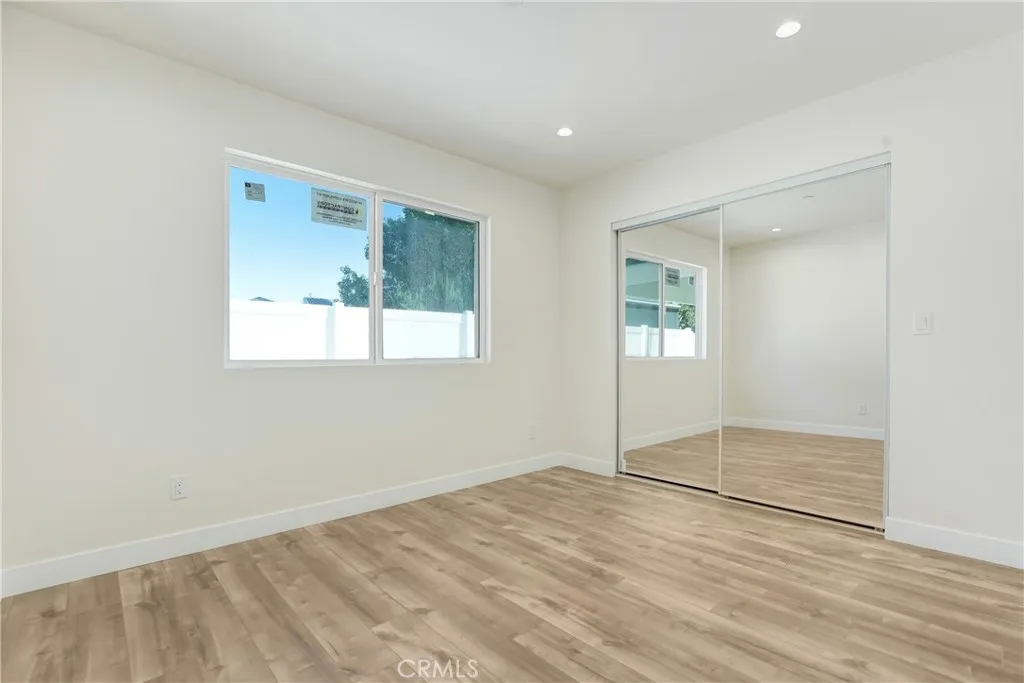 7454 Gaviota Avenue, Van Nuys, California 91406 home-pic-37